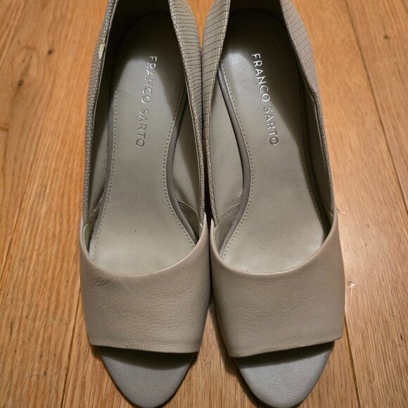 Franco Sarto Grey Wedge Sandals - Size 8 - Picture 1 of 5